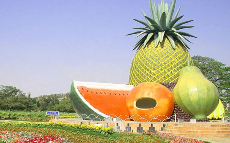 Hyderabad Evening Tour With Boat Ride, Laser Show & Dinner - Asias Largest Man-Made Lake