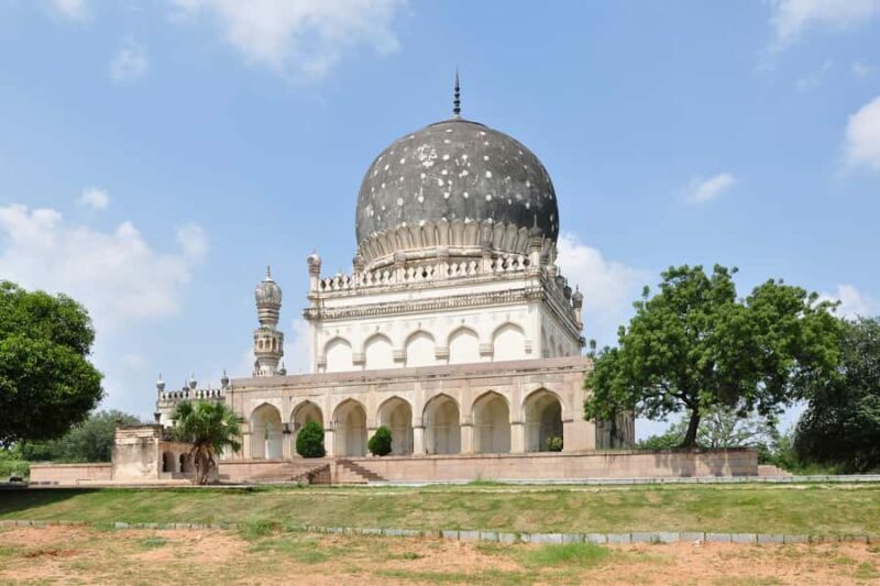 Hyderabad Full-Day City Tour by Car with Guide & Entry Fee - A Practical Look at the Hyderabad Full-Day Tour
