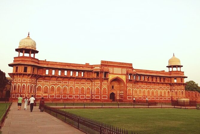 Hyderabad to Agra Taj Mahal Same Day Trip With Flights and Lunch - Booking Information