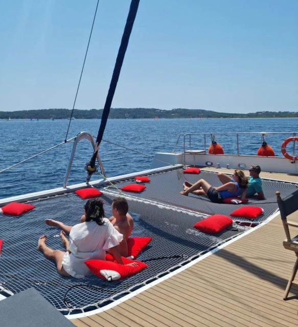 Hyeres: Boat Cruise and Walk During 3 Hours - Swimming Break Experience
