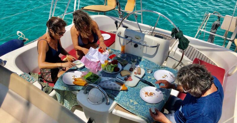 Hyères / Porquerolles: Sailing Cruise Discovery - Sailing Highlights