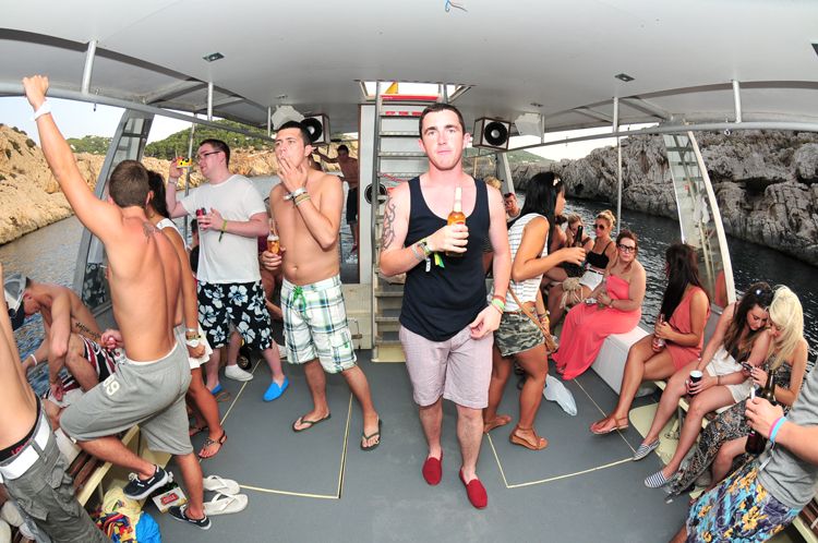 Ibiza: 3-Hour Private Sunset Boat Cruise for Large Groups - Meeting Point and Directions