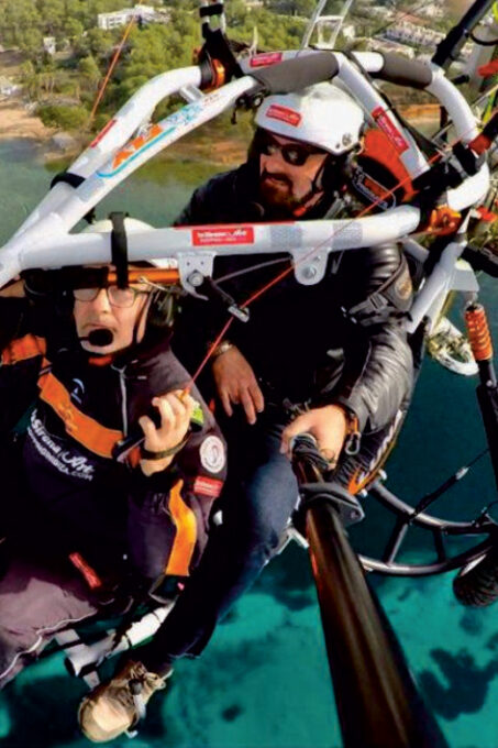 Ibiza: 45min Sunset Motorized Paragliding Flight & Photo - Meeting Point and Transportation