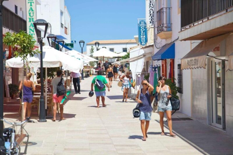 IBIZA: A Day in Formentera - Key Points