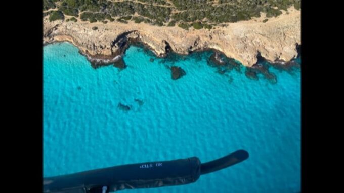Ibiza: Breathtaking Helicopter Flight Es Vedra/Formentera - Duration and Languages