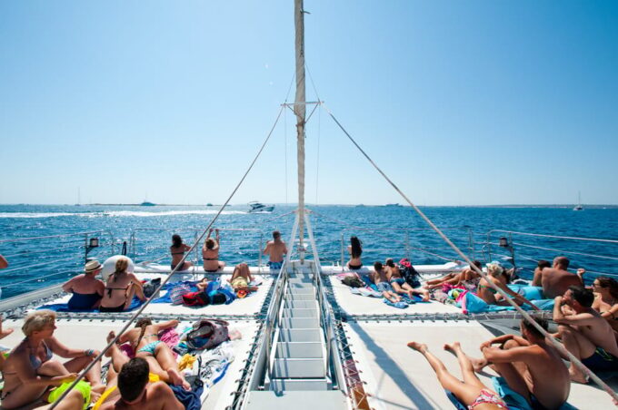 Ibiza: Catamaran Cruise to Formentera With Meal and Drinks - Customer Feedback and Ratings