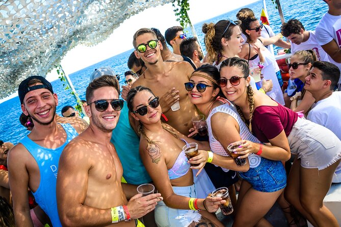 Ibiza Cruise Crush Boat Party and Pre Pool Party - Maximum Traveler Capacity