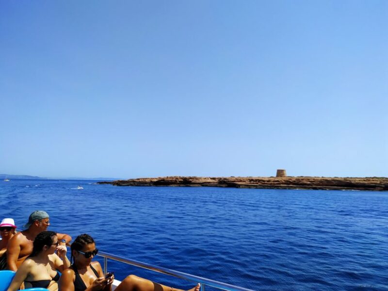 Ibiza: Crystal Waters Formentera, Open Bar and Buffet Lunch - Playa De Ses Illetes Swim
