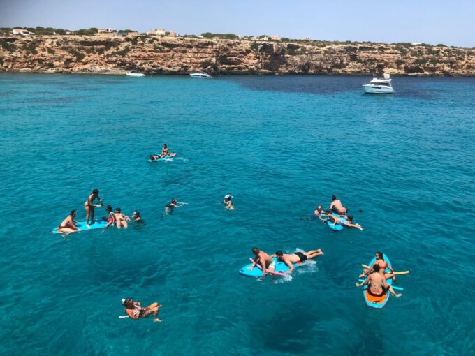 Ibiza: Crystal Waters Formentera, Open Bar and Buffet Lunch - Buffet Lunch and Open Bar
