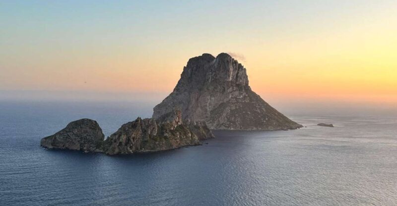 IBIZA: ES VEDRA SUNSET TOUR - Mysterious Es Vedra
