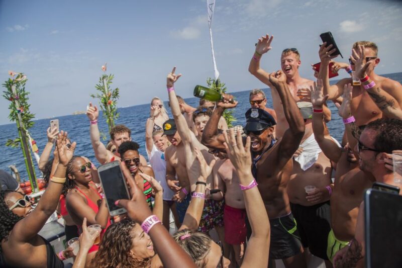 Ibiza: Hot Boat Party With Open Bar - Meeting Point and Directions