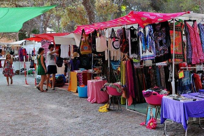 Ibiza Island Tour: Punta Arabi Local Market - Accessibility and Capacity