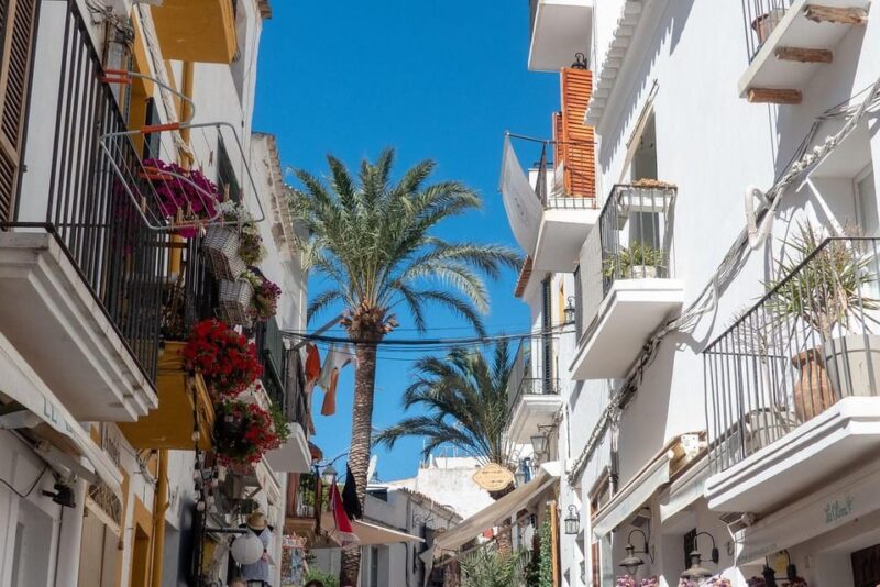 Ibiza Old Town Private Guided Walking Tour - Key Attractions