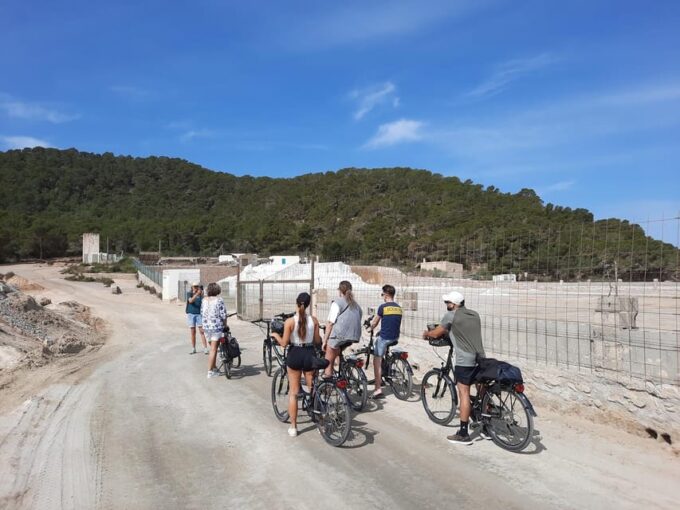 Ibiza: Salines Bike Tour to See Flamingos and Salt - Booking and Cancellation Policy: Flexibility for Your Adventure
