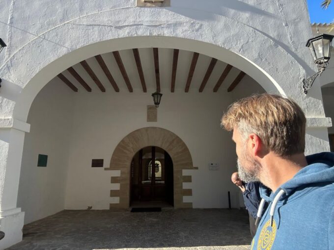 Ibiza: Self-Guided The Syndicate City Escape Game - Starting Location