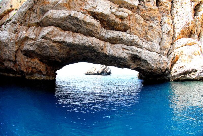 Ibiza: Snorkeling and SUP Paddle, Beach and Cave Boat Tour - Stunning Snorkeling and Paddleboarding