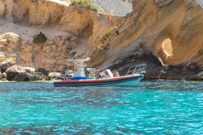 Ibiza: Speed Boat Excursion to Atlantis & Es Vedra W/Snorkel - Adrenaline Rush