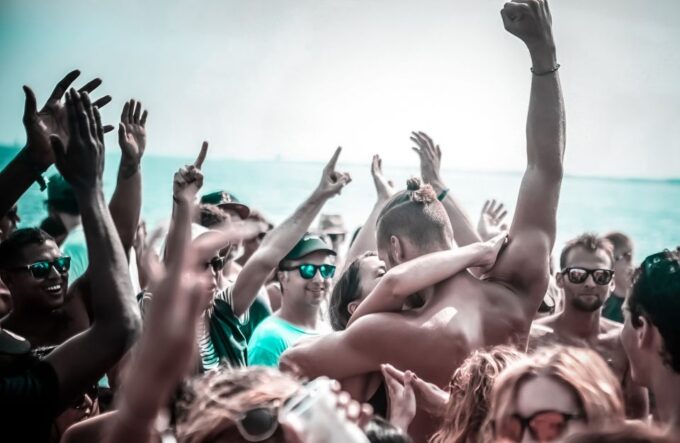 Ibiza: Sunset Boat Party at Ibiza Boat Club With Open Bar - What to Expect at the Ibiza Sunset Boat Party