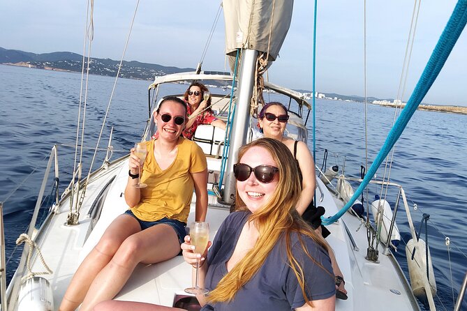 Ibiza Sunset Boat Trip With Appetizers and Champagne, 6 Guests - Guest Feedback
