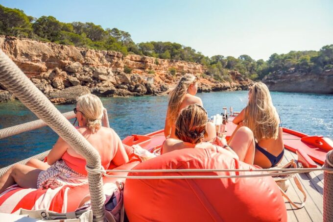 Ibiza: Sunset Boat Trip With Snorkeling, Kayaking, & Drinks - Aperitif, Brunch, and Free Time