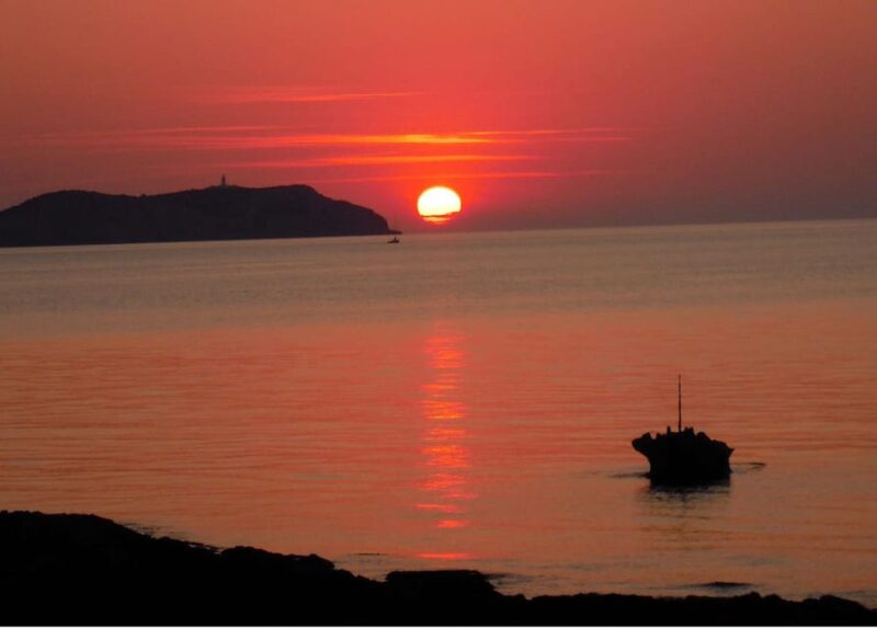 Ibiza: Sunset Private Sailboat With Tapas & Premim Open Bar - Unique Sailboat Experience