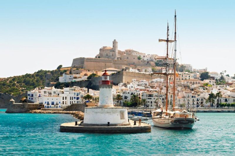 Ibiza: Town Bike Excursion - Eco-friendly Guided Bike Excursion