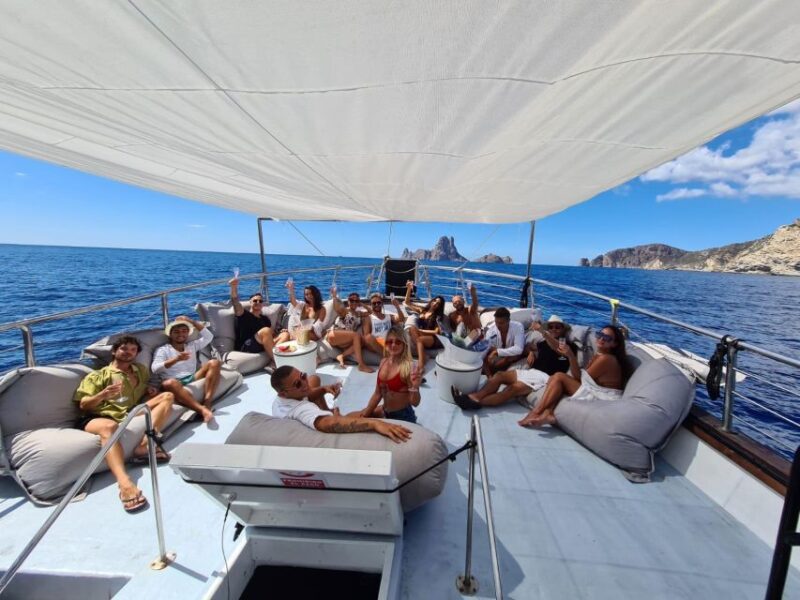 Ibiza Unlimited Drinks Boat Party + Pre Pool Party - Inclusions