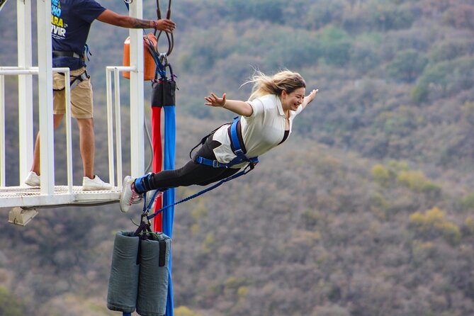 IBO Bungee in Cola De Caballo - Meeting and End Points