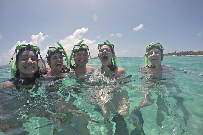 Icacos Beach Day Package with Water Taxi Transport from Fajardo - A Detailed Look at the Icacos Experience