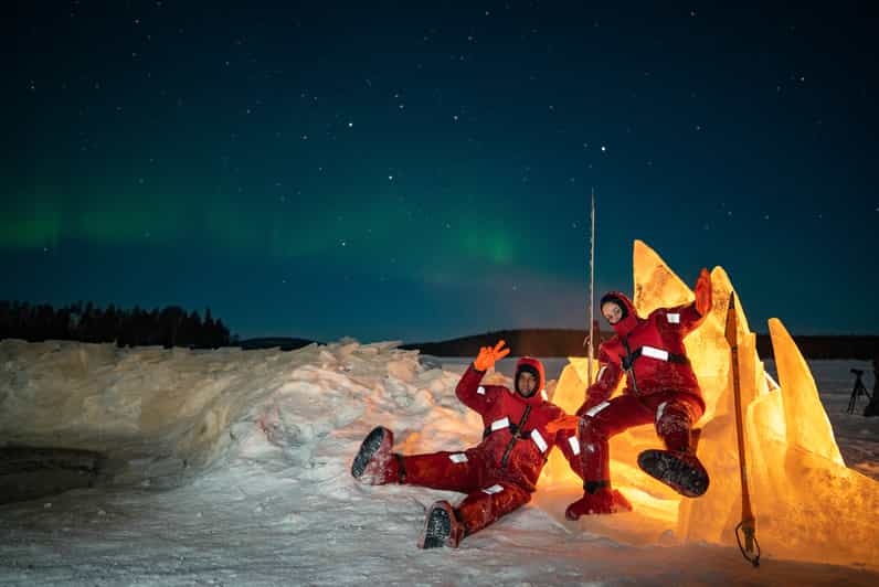 Ice Floating in Lapland With Northern Lights - What to Expect During the Floating Experience