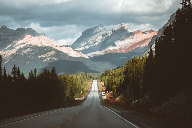 Icefields Parkway Highlights & Secrets | Award-Winning Adventure - Exclusive Access With an Expert Guide
