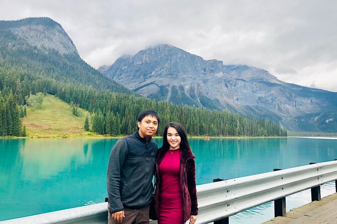Icefields Pkwy: Lake Louise | Bow Lake | Peyto Lake | Glacier - PRIVATE DAY TOUR - Bow Lake