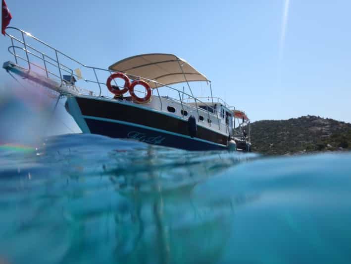 Icmeler: Private Boat Cruise With Lunch - Important Considerations