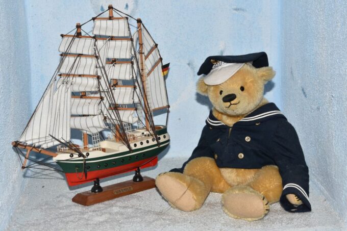 Icod De Los Vinos: Artlandya Doll World Entry Ticket & Tour - Getting to ARTlandya