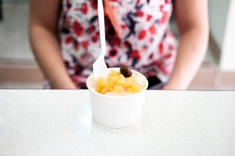 Iconic Food Tour: Local Street Food, Drinks & Sites - Culinary Experiences