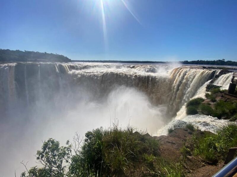 Iguaçu Falls Both Sides: 2-Day Tour With Airport Transfer - Exploring the Argentinian Side