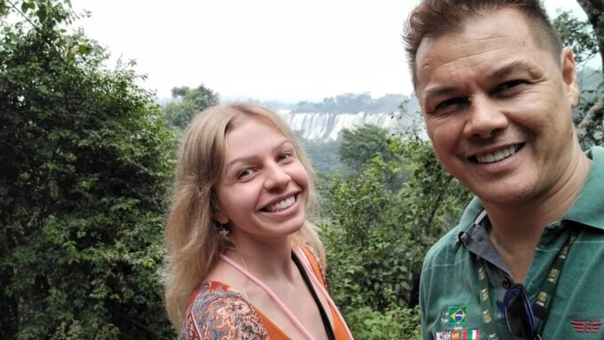 Iguassu Falls: VIP Tours, Seeing New Seven Wonder of Nature. - Relax and Souvenir Shopping