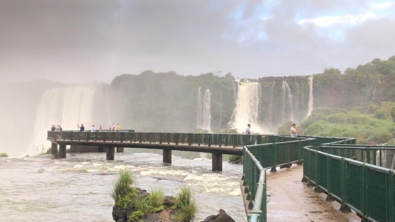 Iguassu Waterfalls: 1 Day Tour Brazil and Argentinas Sides - Highlights of the Tour