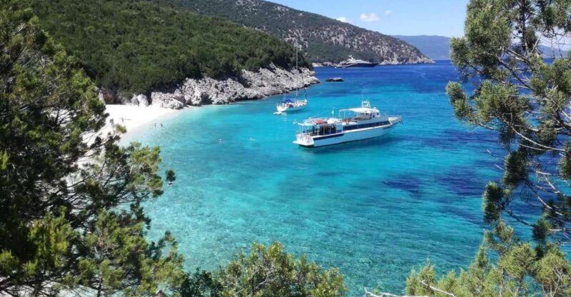 Ihaca Boat Cruise With Swimming and Attractions - Boat Cruise Details