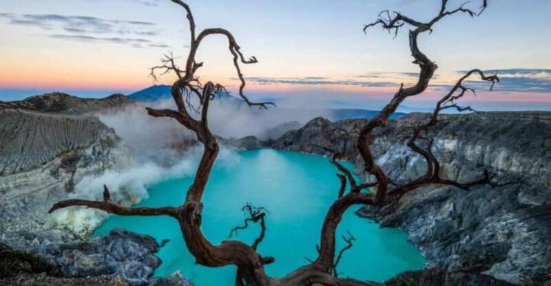 Ijen Adventure : Ijen Crater Blue Fired Sunrise Hike - Key Points