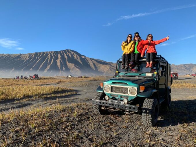 Ijen Bromo Transport - Preparation and Packing