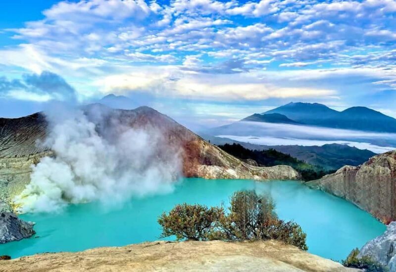 Ijen Crater Blue Fire Night Hike - The Practical Side: Transport, Guides, and Pricing