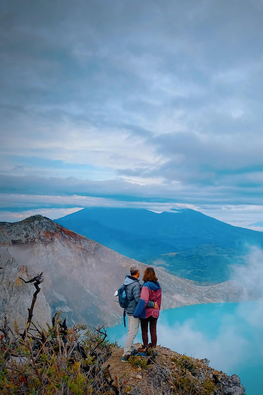 Ijen Crater : Blue Flame, Sunrise, and Sulfur Miners Trek - Itinerary and Experience