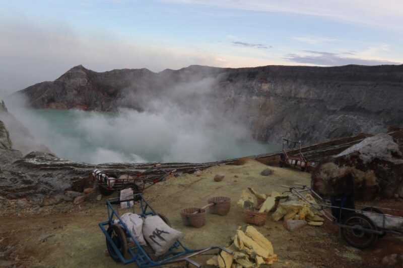 Ijen Volcanic Crater 2-Day Trip Start From Bali - Key Points