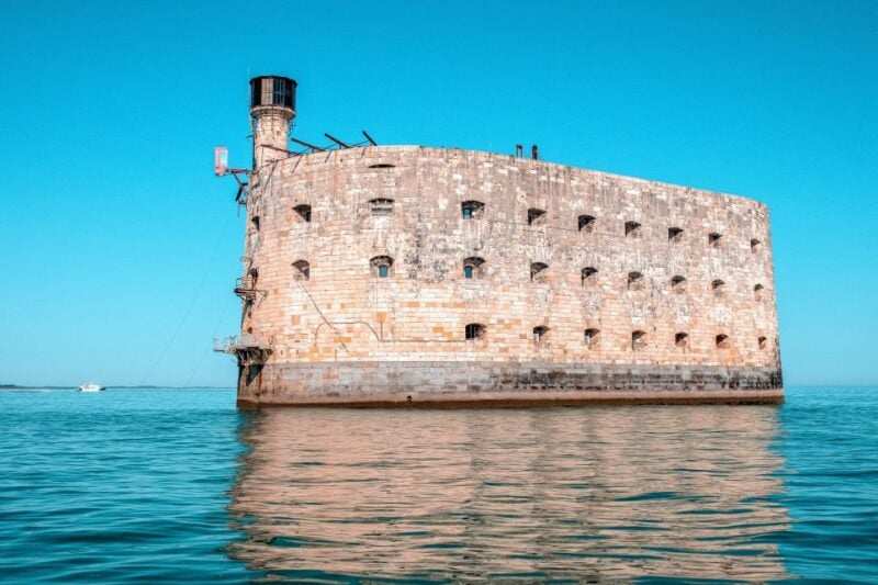 Île D'oléron: Boat Trip to Fort Boyard 1h00 - Duration and Duration