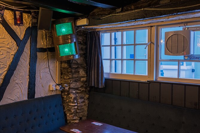 Ilfracombe Harbour Ghost Tour - Accessibility and Booking