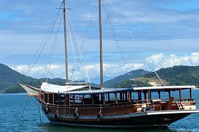 Ilha Grande and Green Coast Tour From Rio De Janeiro - Included Amenities