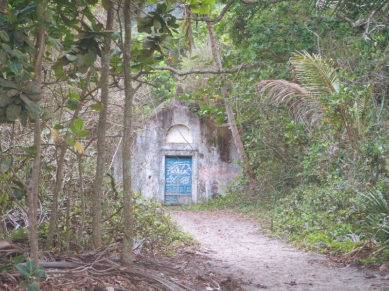Ilha Grande: Lopes Mendes Private Hiking Tour - Tour Details and Inclusions