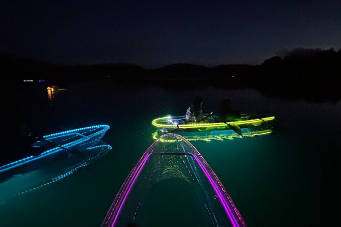 Illuminated Glass Kayak Sunset Tour Near Glacier Natl Park - Maneuvering the Illuminated Kayaks