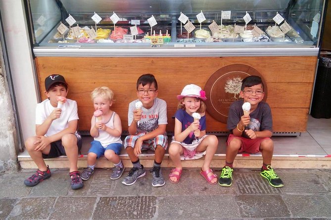 Illuminated Venice Tour for Kids & Families With Gelato & Sfogliatina Biscuit - About Your Stay
